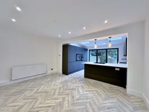 Photo 15- click for photo gallery